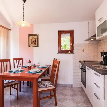 Apartman 09 *