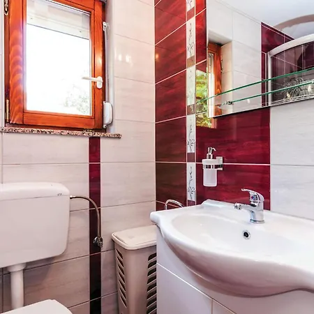 1 Bedroom Cozy In